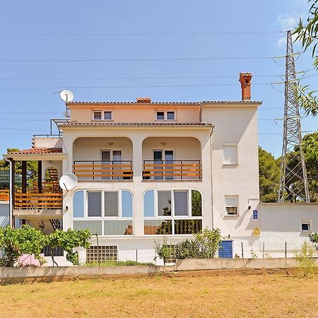 Apartments Dino 1374 بولا المظهر الخارجي الصورة