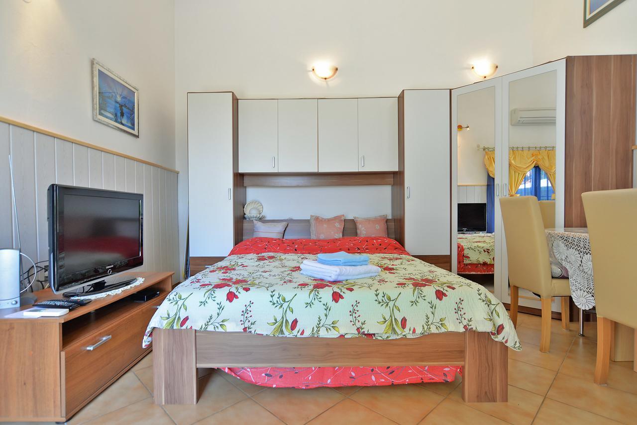 Apartments Dino 1374 بولا المظهر الخارجي الصورة